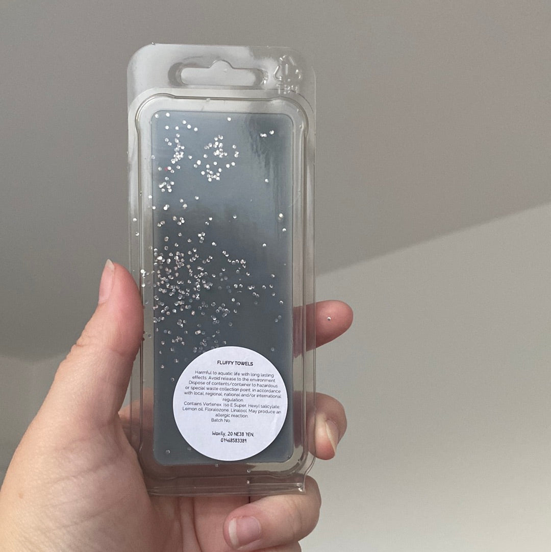 FLUFFY TOWELS GEO SNAPBAR