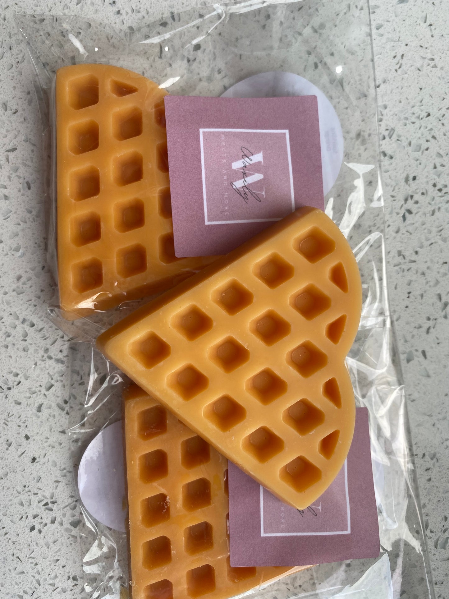 SPARKLING ORANGE HEART WAFFLE